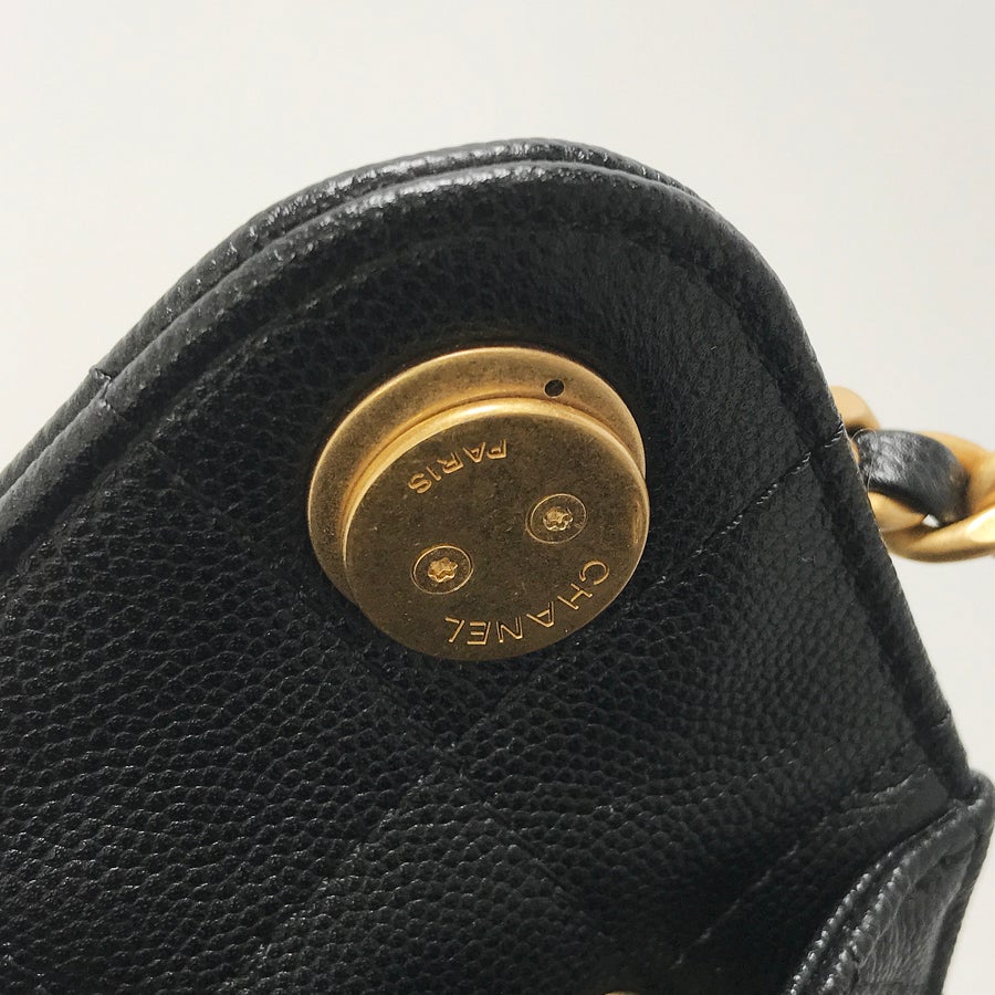 シャネル ショルダーバッグ