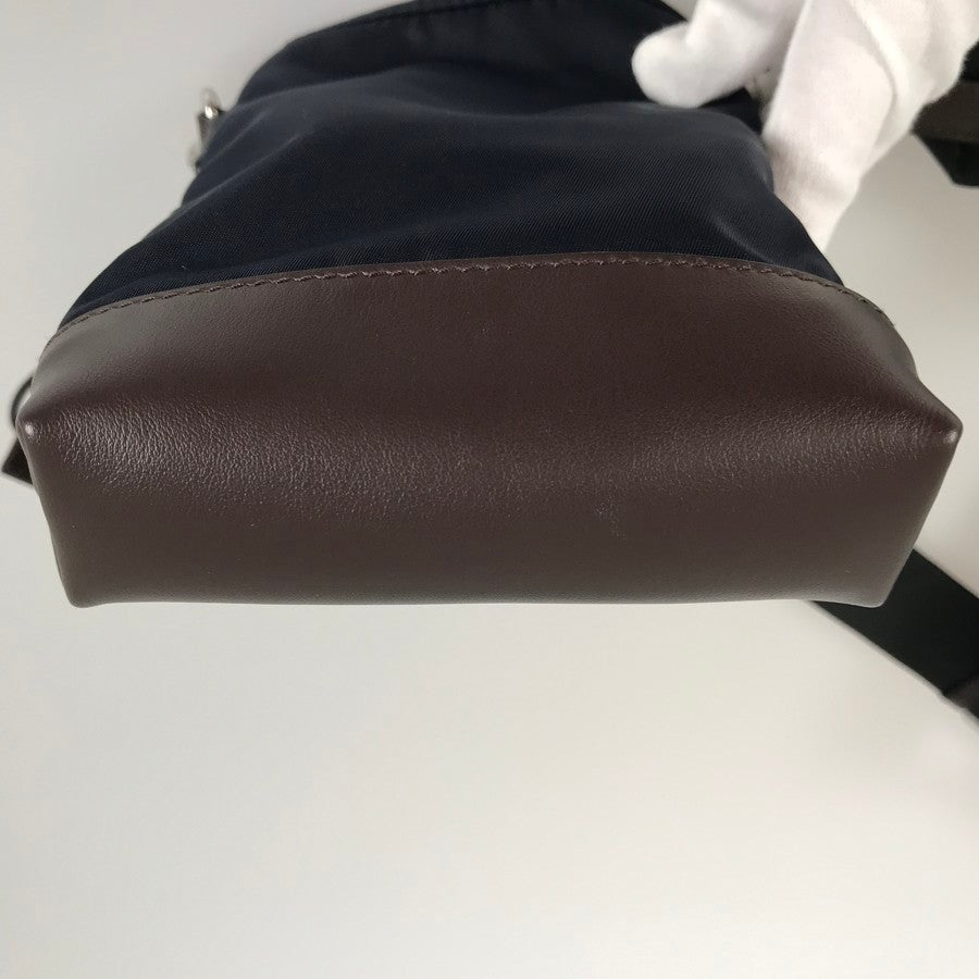 プラダ ショルダーバッグ
