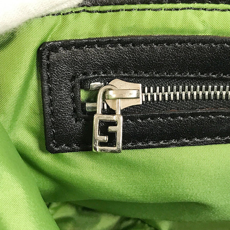 フェンディ ショルダーバッグ