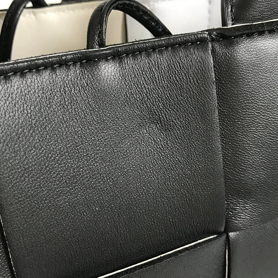 ボッテガヴェネタ トートバッグ