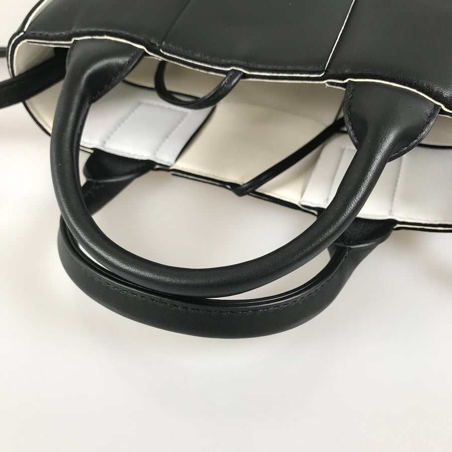 ボッテガヴェネタ トートバッグ