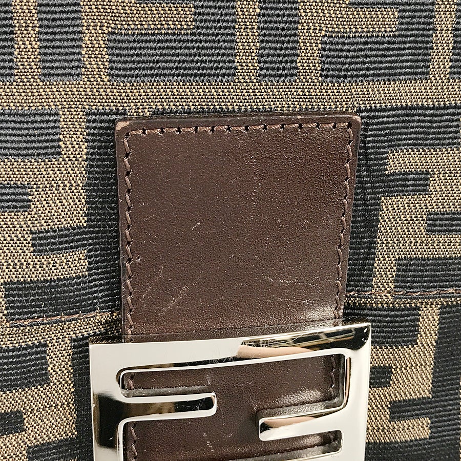 フェンディ ショルダーバッグ