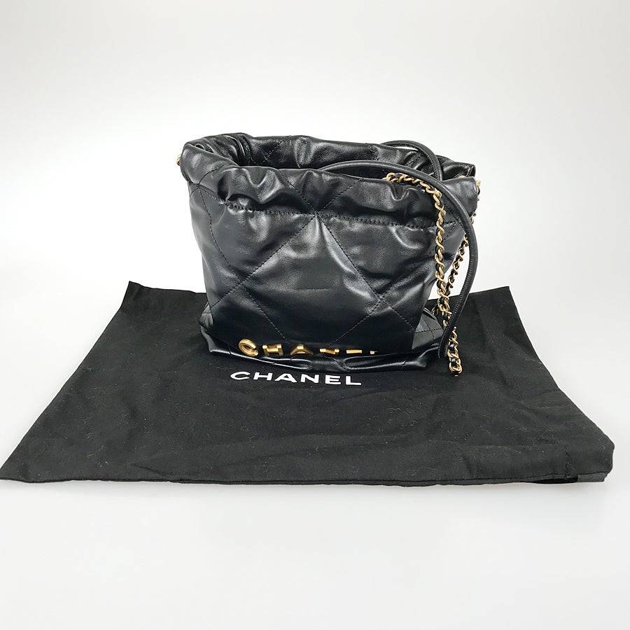 シャネル ショルダーバッグ