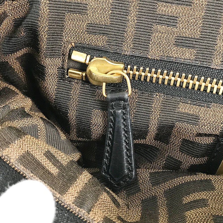 フェンディ ハンドバッグ