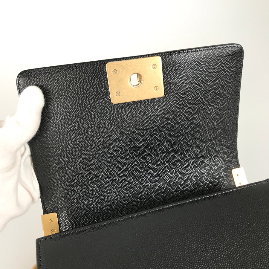 シャネル ショルダーバッグ