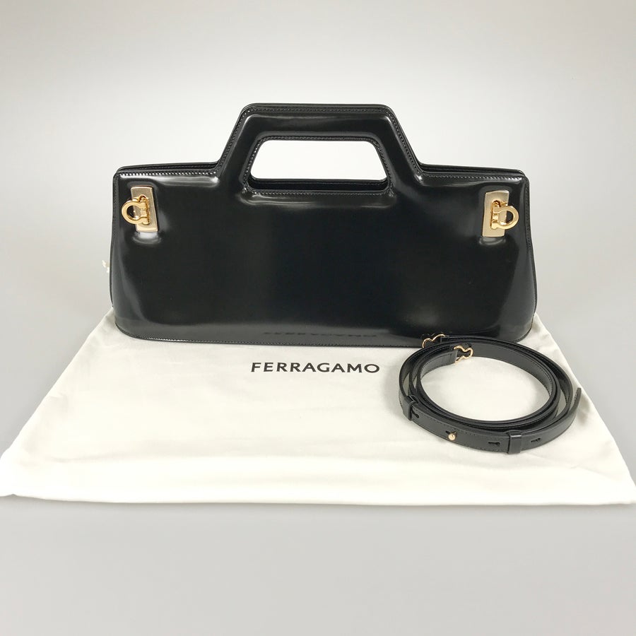 サルヴァトーレフェラガモ ハンドバッグ