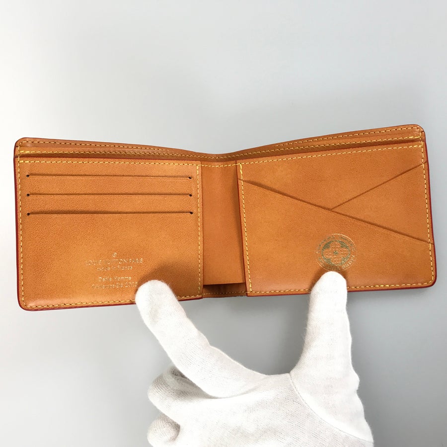 ルイ・ヴィトン 二つ折り財布
