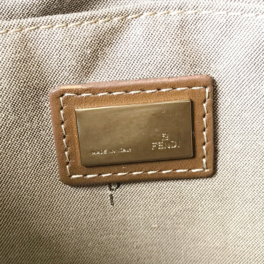 フェンディ ショルダーバッグ