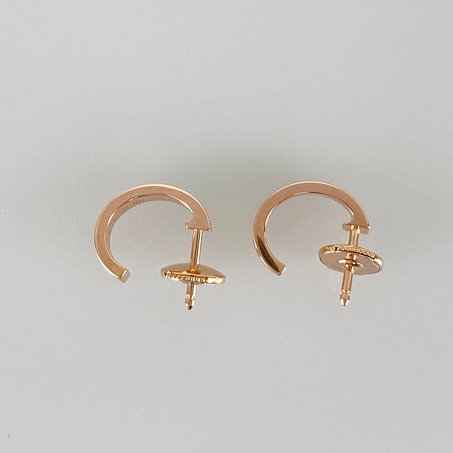 カルティエ ピアス