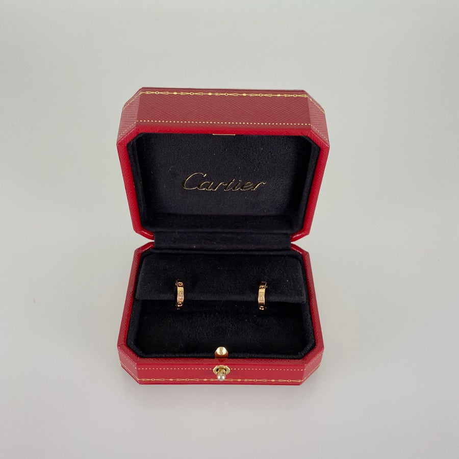 カルティエ ピアス