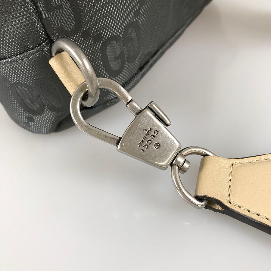 グッチ ボディバッグ