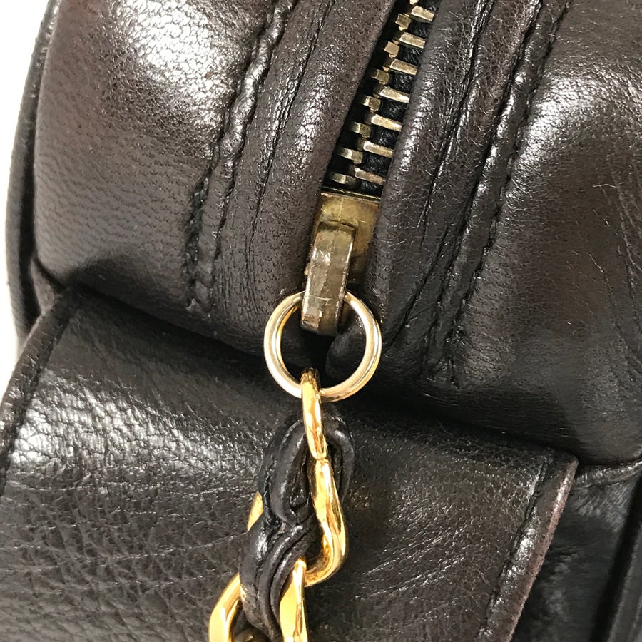 シャネル ショルダーバッグ