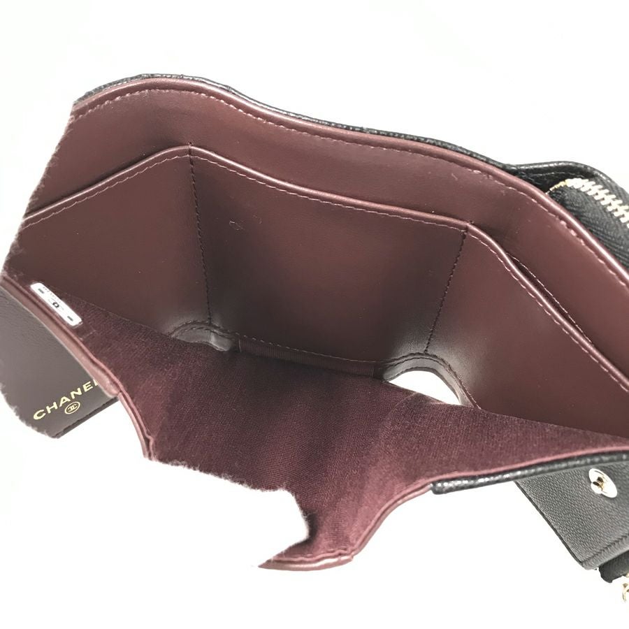 シャネル 三つ折り財布