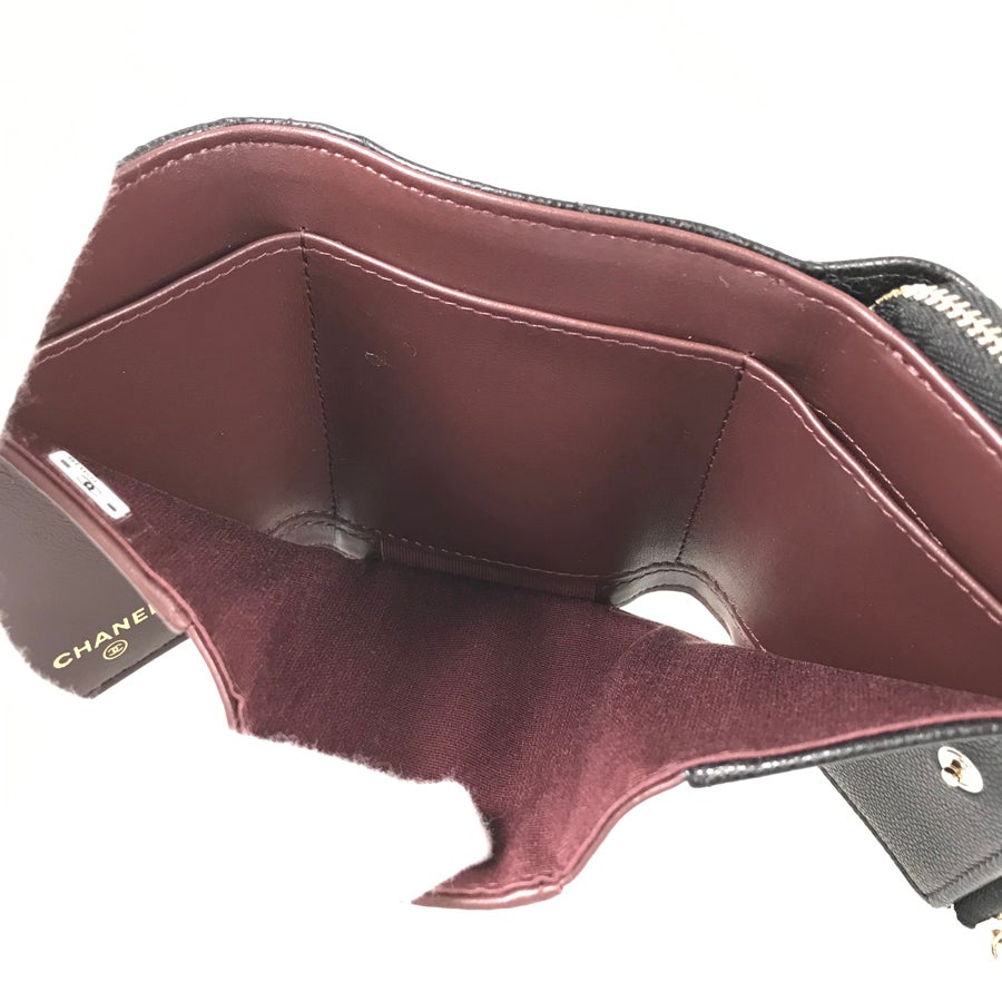 シャネル 三つ折り財布