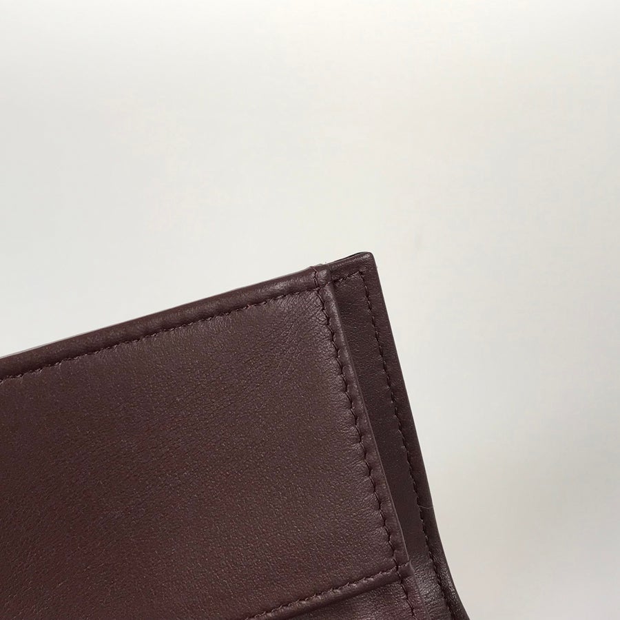 シャネル 三つ折り財布