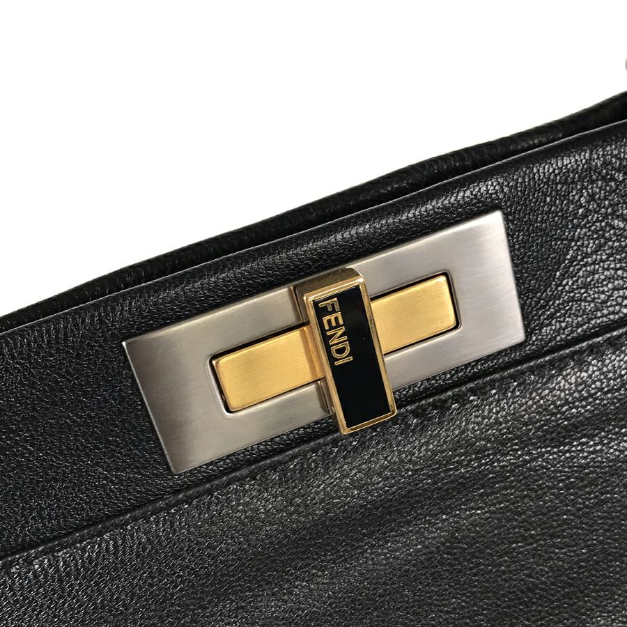 フェンディ ハンドバッグ