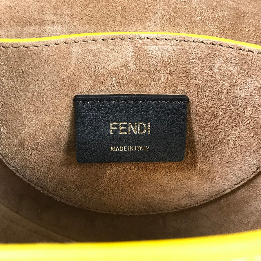 フェンディ ショルダーバッグ