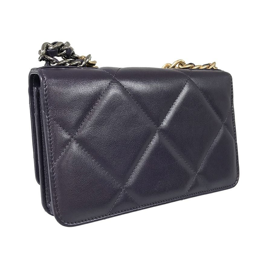 シャネル ショルダーバッグ