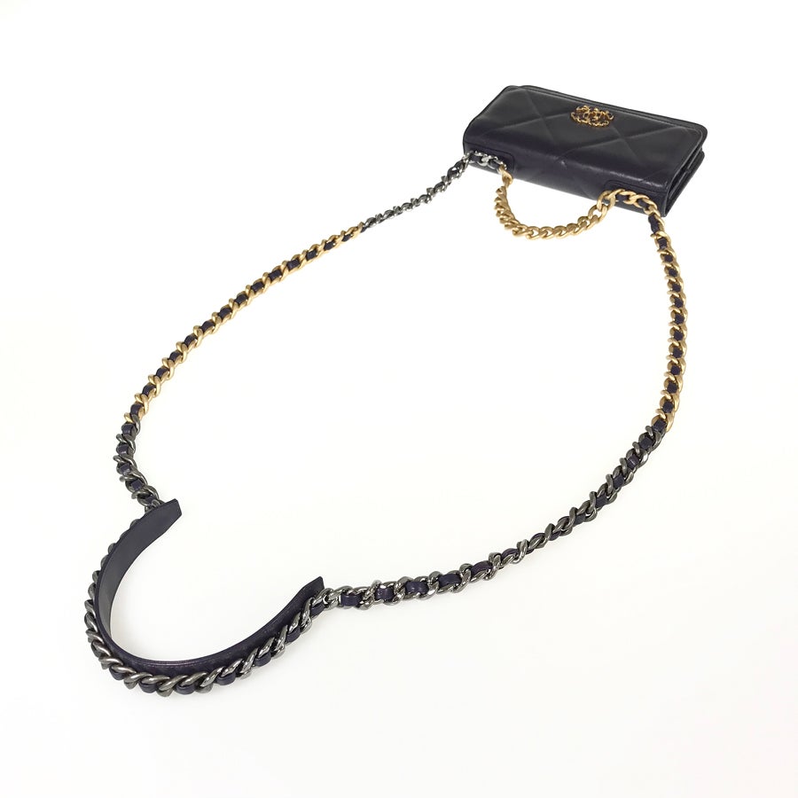 シャネル ショルダーバッグ