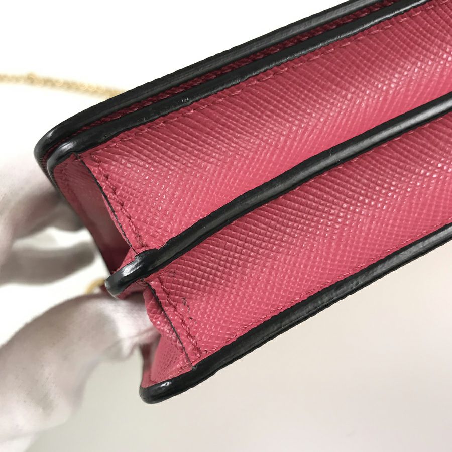 プラダ ショルダーバッグ