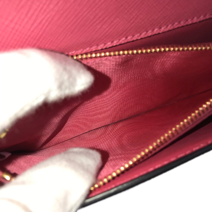 プラダ ショルダーバッグ