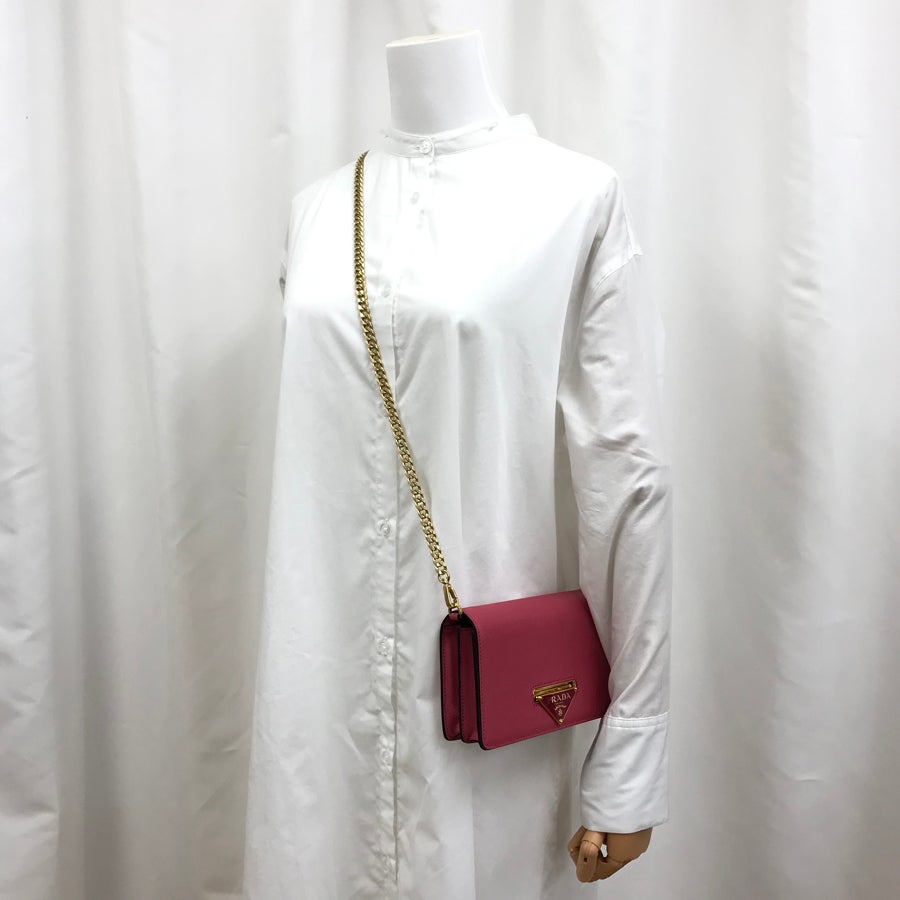 プラダ ショルダーバッグ