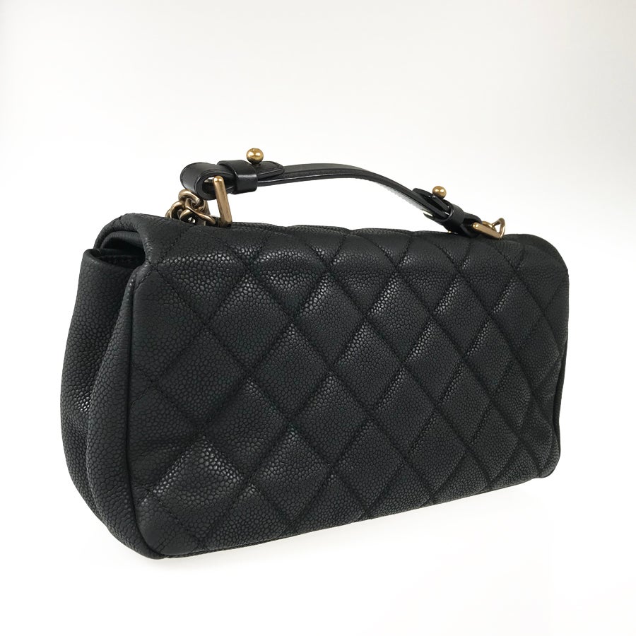 シャネル ショルダーバッグ