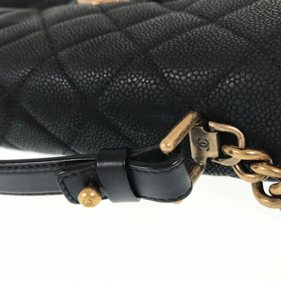 シャネル ショルダーバッグ