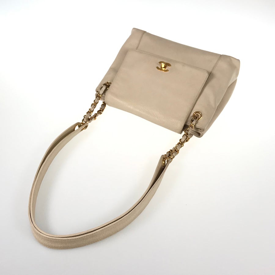 シャネル ショルダーバッグ