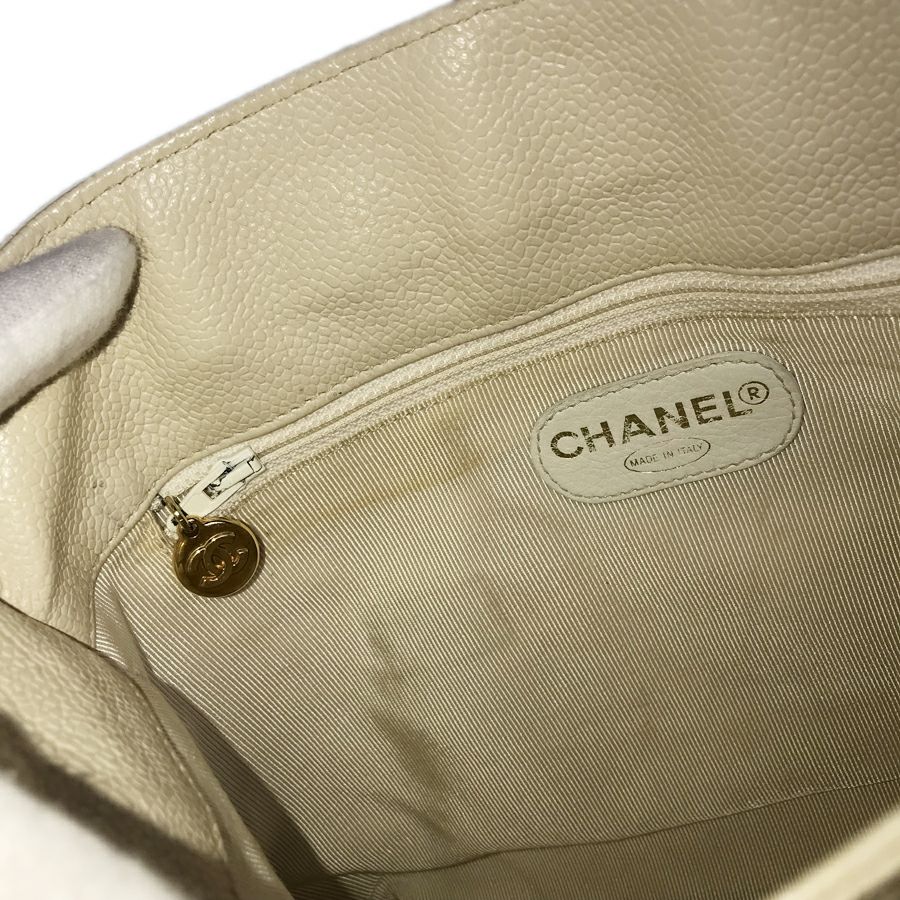 シャネル ショルダーバッグ