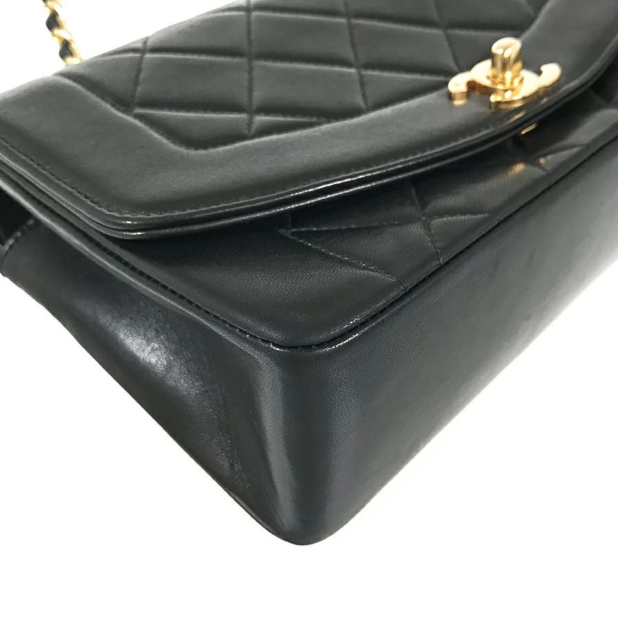 シャネル ショルダーバッグ