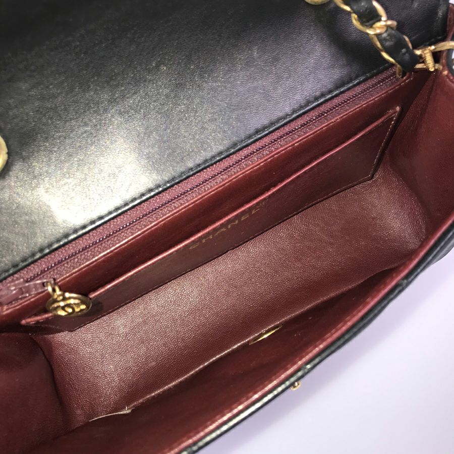 シャネル ショルダーバッグ