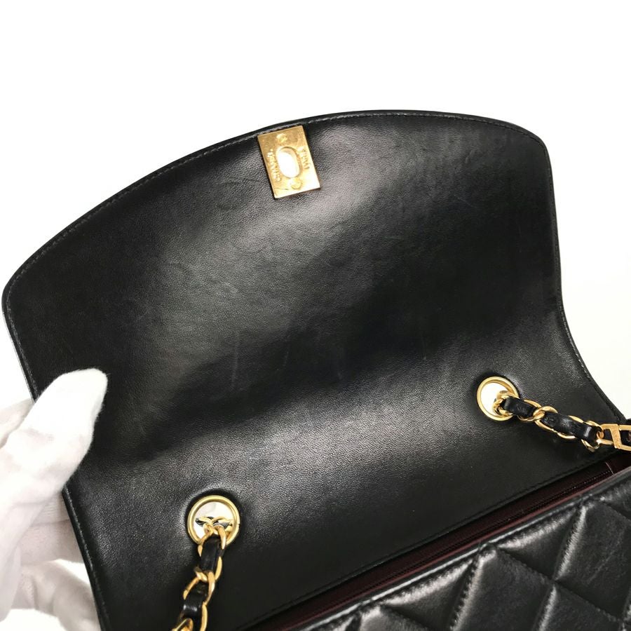 シャネル ショルダーバッグ