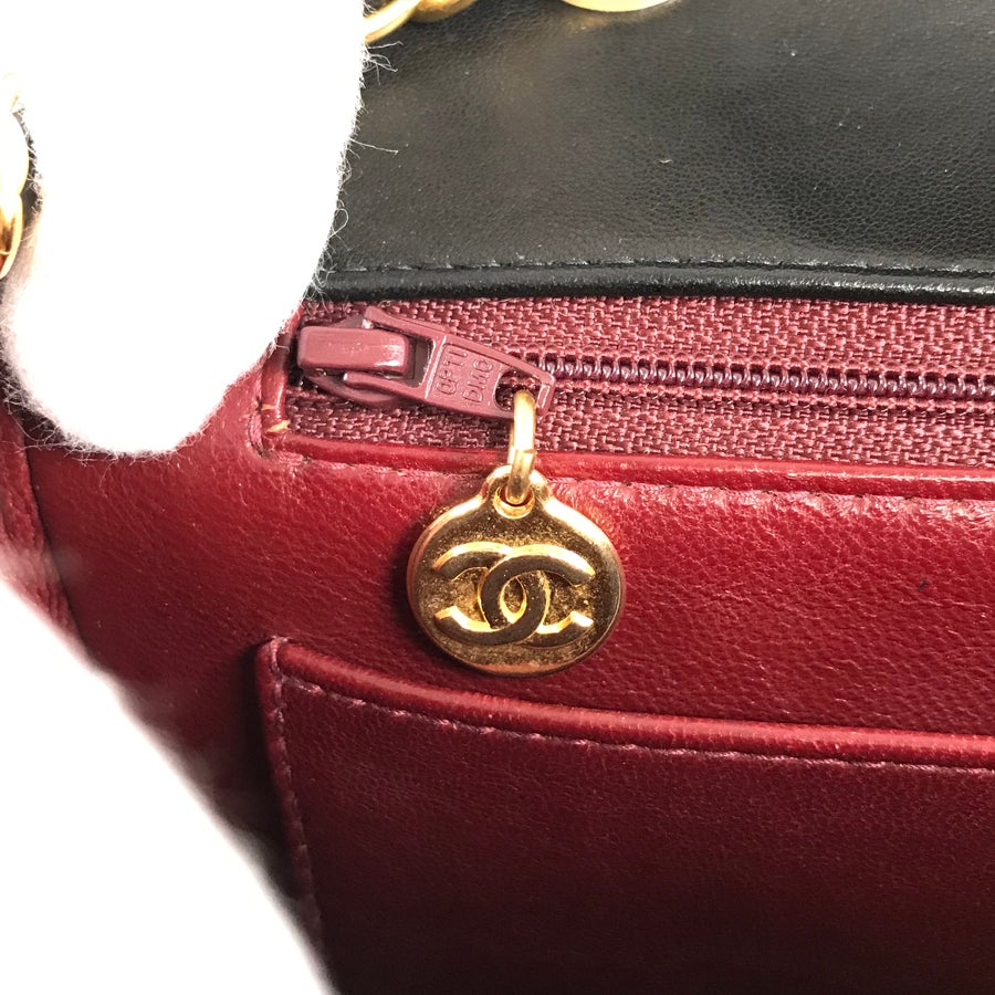 シャネル ショルダーバッグ