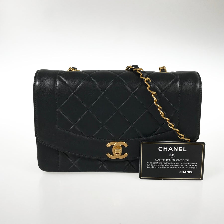 シャネル ショルダーバッグ