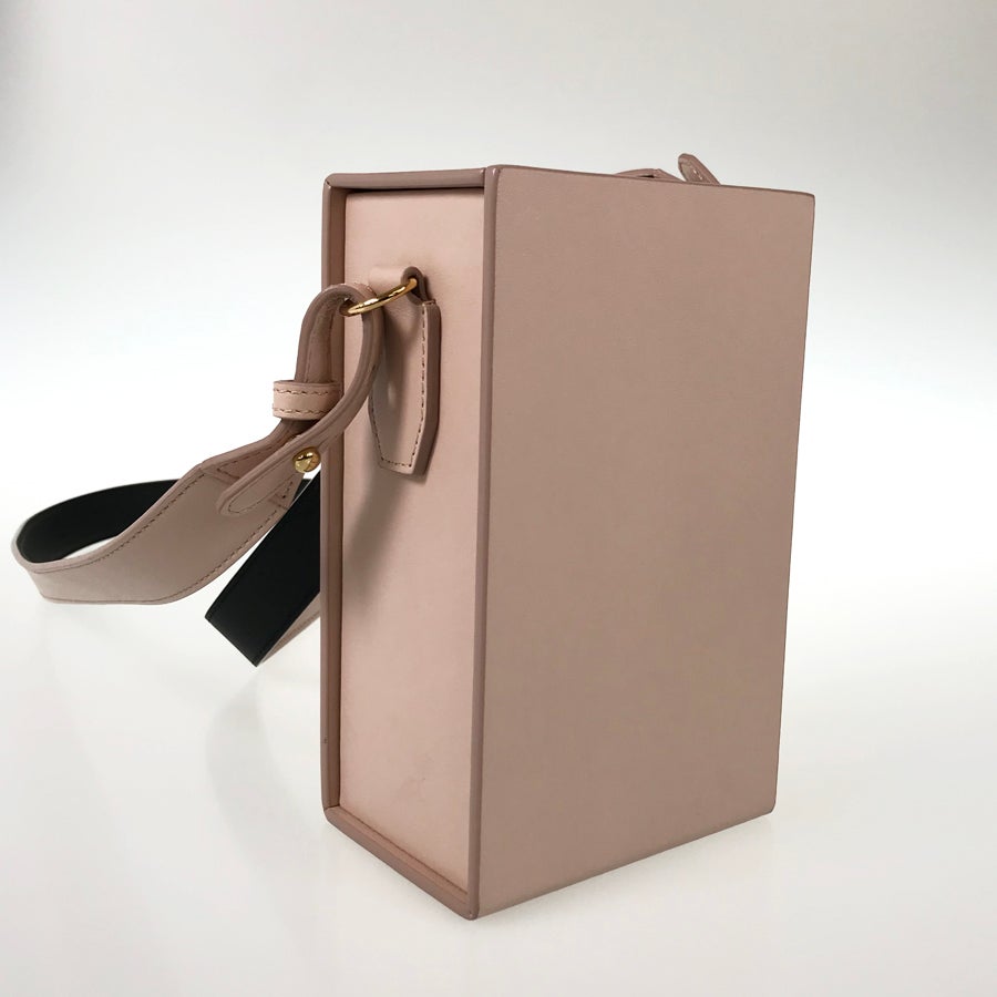 フェンディ ショルダーバッグ