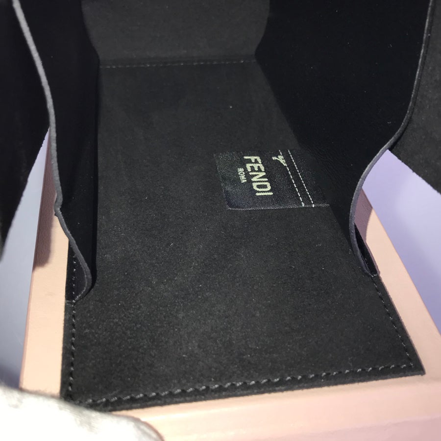 フェンディ ショルダーバッグ