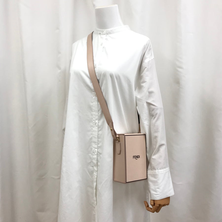 フェンディ ショルダーバッグ