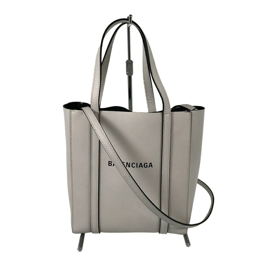 バレンシアガ トートバッグ