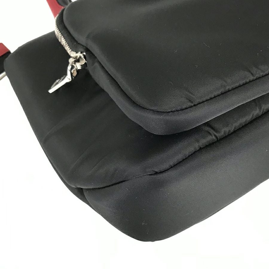 プラダ ハンドバッグ