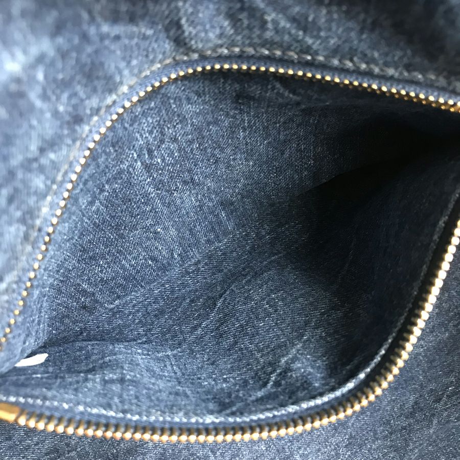 プラダ トートバッグ