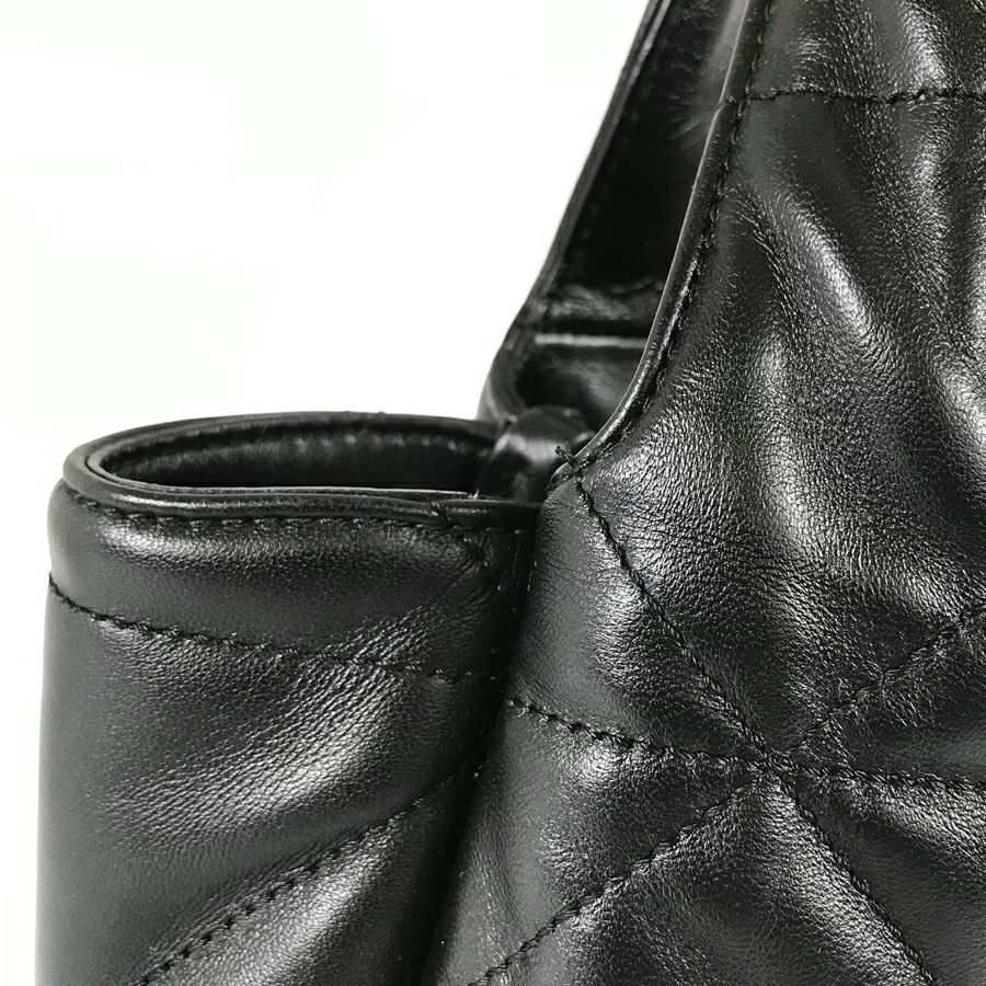 プラダ ハンドバッグ