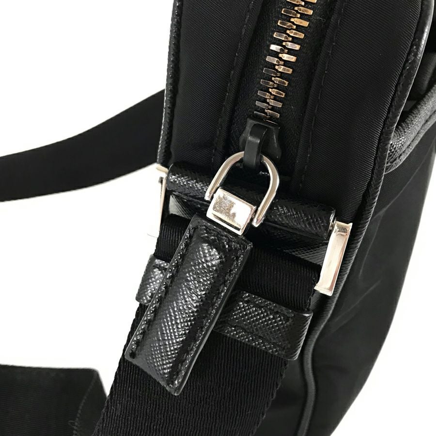 プラダ ショルダーバッグ