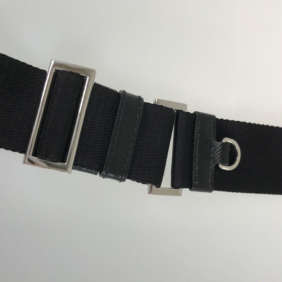 プラダ ショルダーバッグ