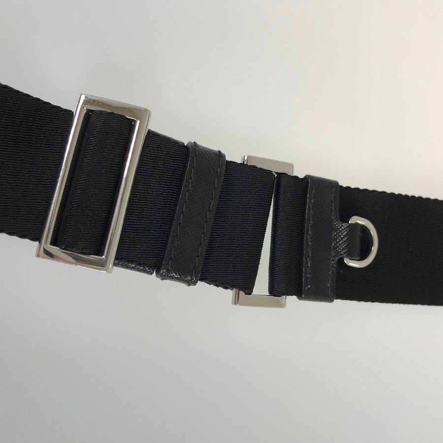 プラダ ショルダーバッグ