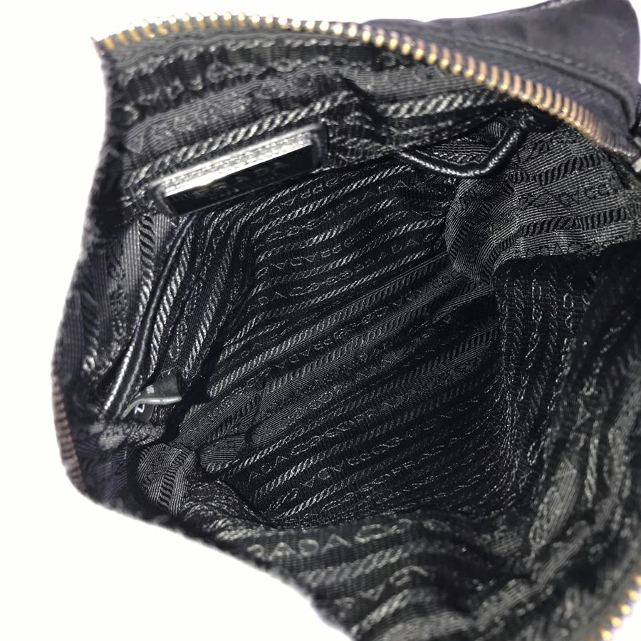 プラダ ショルダーバッグ