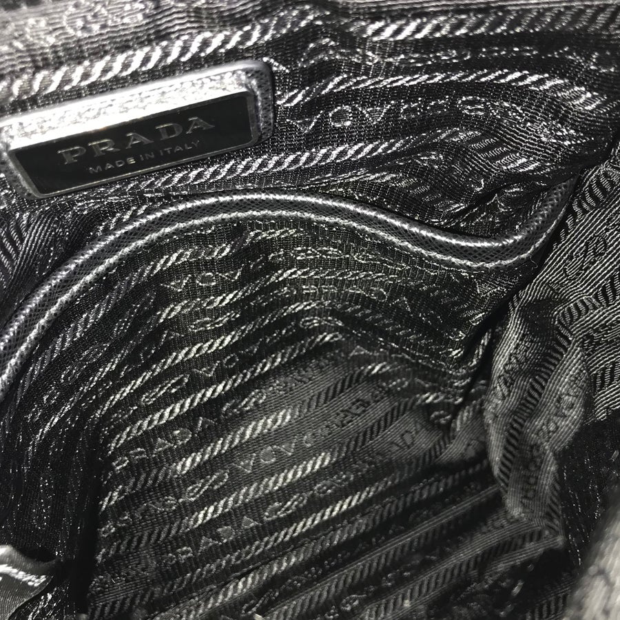 プラダ ショルダーバッグ