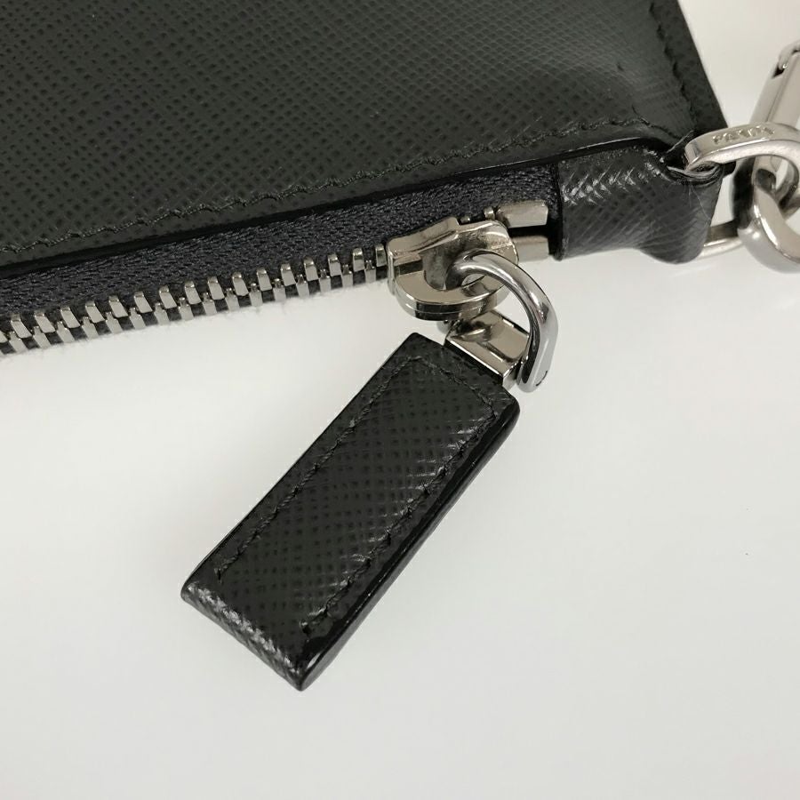 プラダ クラッチバッグ