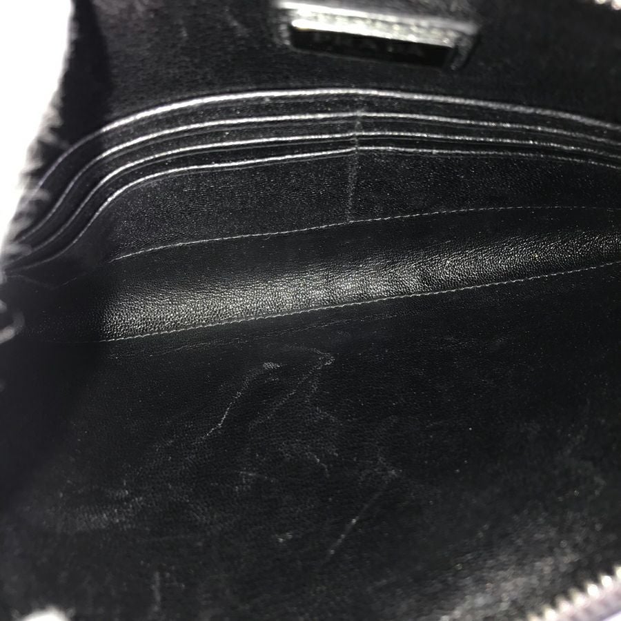 プラダ クラッチバッグ