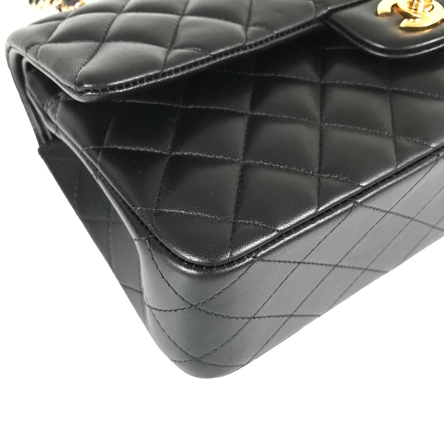 シャネル ショルダーバッグ